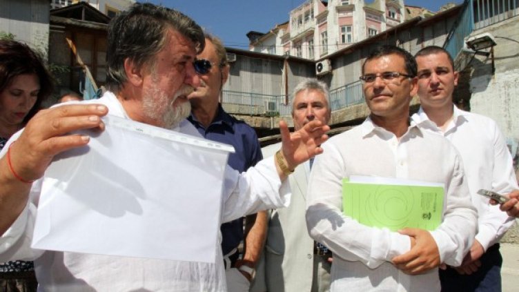 Дянков обеща от Варна по-високи доходи през 2013 г. Снимка: Булфото