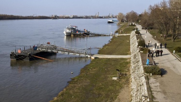 Нивото на Дунав продължава да спада. Снимка: архив, Булфото
