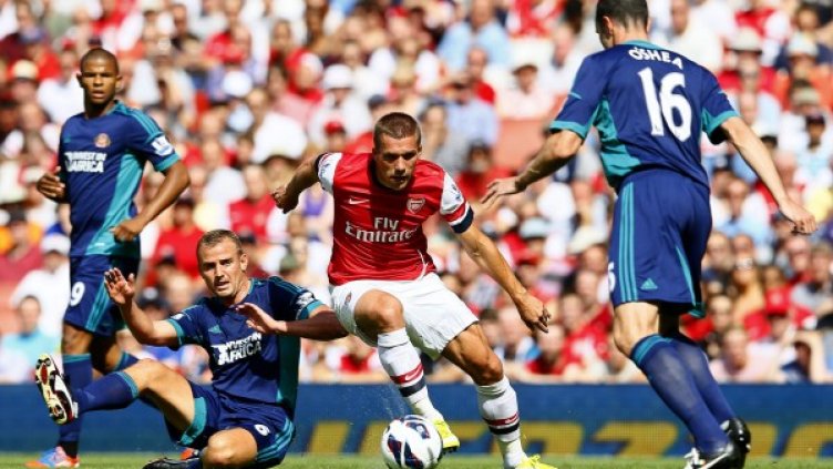 Арсенал започна сезона с равенство. Снимка: БТА