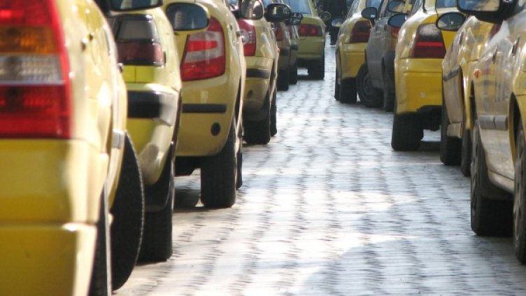 Бакшиш откара англичанин от София до Велико Търново през Пловдив. Снимка: архив, Булфото