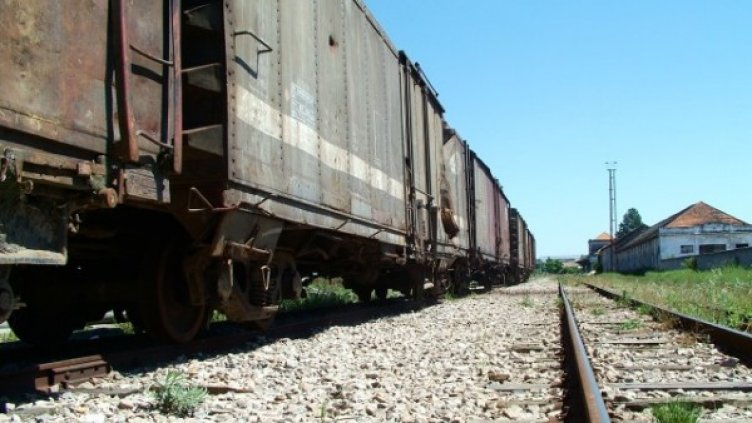 Засега в тунела на БДЖ светлина няма. Снимка: sxc.hu