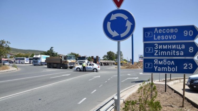 Кръговото кръстовище на "Петолъчката" също ще облекчи трафика. Снимка: Булфото