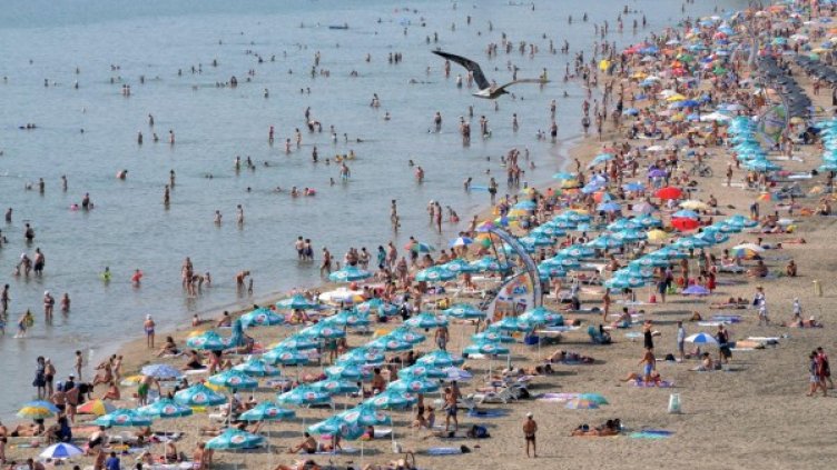 Чужди туристи предявяват искове за различни, често измислени инциденти, които са имали по време на почивката си у нас. Снимка: архив, Булфото