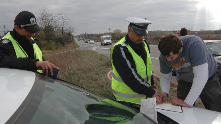 Единственият начин да се докаже, че един фиш е платен, е водачът да си пази платежното нареждане. Снимка: архив, Булфото