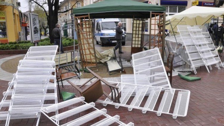 Оранжев код за силен вятър е обявен за шест области. Снимка: архив, Булфото