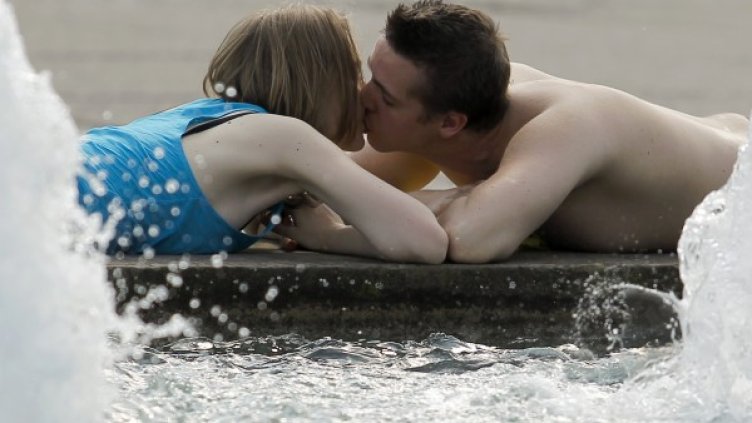 Мъж и жена в Австралия са заплашени от солена глоба за шумен секс. Снимка: архив, Reuters