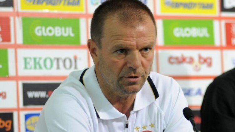 Синът на Стойчо Младенов бе изритан заради високата си заплата. Снимка: Булфото