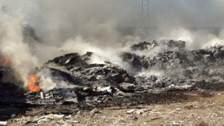 Горели са пластмасови отпадъци. Снимка: Dnes.bg