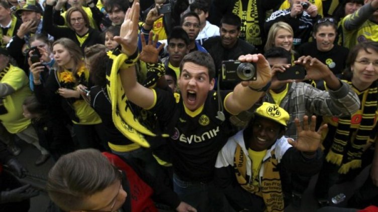 Сред верните фенове на Дортмунд се крият и крайни националисти. Снимка: Ройтерс