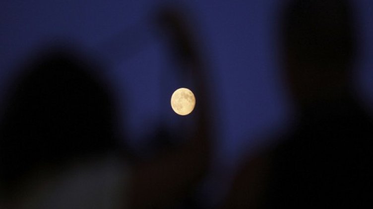 Посрещнахме септември със "Синя Луна"