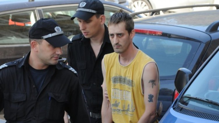 Гремел се обесил с кабел, дълъг 1.5 м. Снимка: архив, Булфото