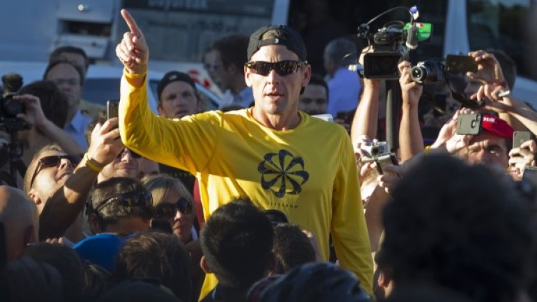 юАрмстронг е обичан и от феновете, и от спонсорите. Снимка: Ройтерс