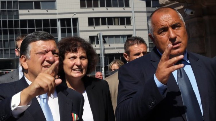 Барозу и Борисов гледат в една посока при откриването на метрото. Снимка: БТА