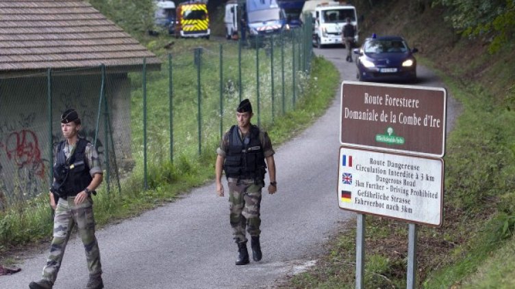 Френските власти, които ще извършат аутопсия на телата днес, очакват ДНК проби от британските си колеги. Снимка: БТА