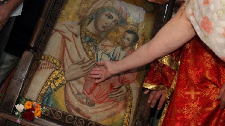 Много от откраднатите реликви се продават в чужбина. Снимка: Булфото