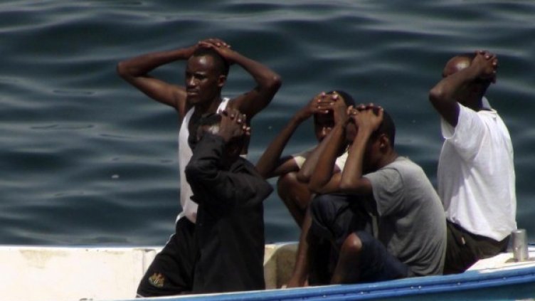 През миналата година сомалийските пирати са стрували на световната икономика 7 милиарда долара. Снимка: Reuters