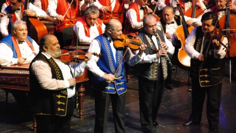 Оркестърът по време на концерт в Гърция. Снимка: Арт БГ