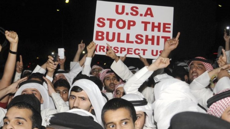 Антиислямският филм "Невинността на мюсюлманите" доведе до бурни протести и насилие в Близкия изток и Магреба. Снимка: Reuters