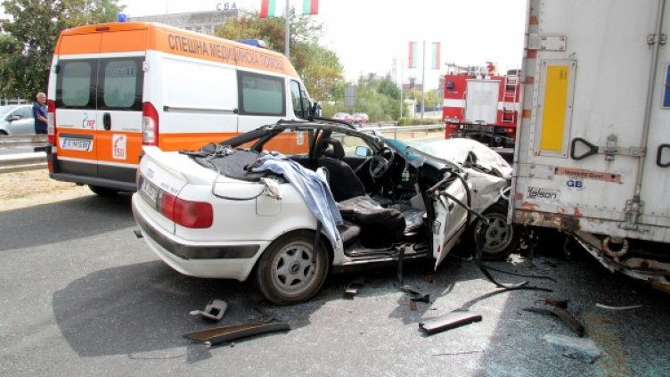 Тежката катастрофа отне човешки живот. Снимка: Impact Press Group