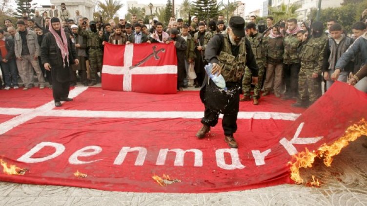 Появата на карикатури на пророка Мохамед в датски вестник предизвика много протести. Снимка: Reuters