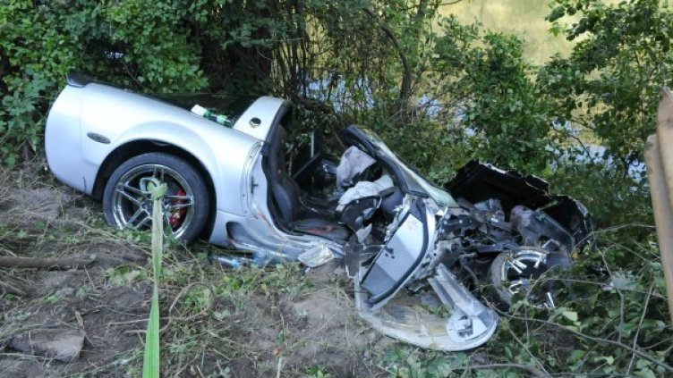 Останките от автомобила Снимка: Булфото