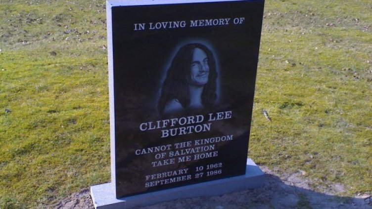 Паметна плоча на Клиф в Швеция. Снимка: Wikipedia