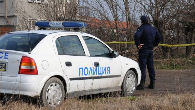 Мъжът е задържан. Снимка: Impact press group