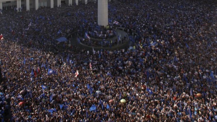 Предизборен митинг на опозицията в Тбилиси. Снимка: Reuters