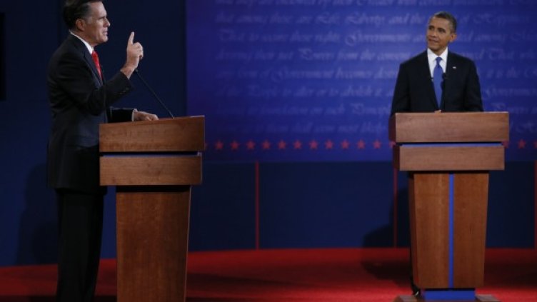 Ромни и Обама по време на диспута. Снимка: Reuters