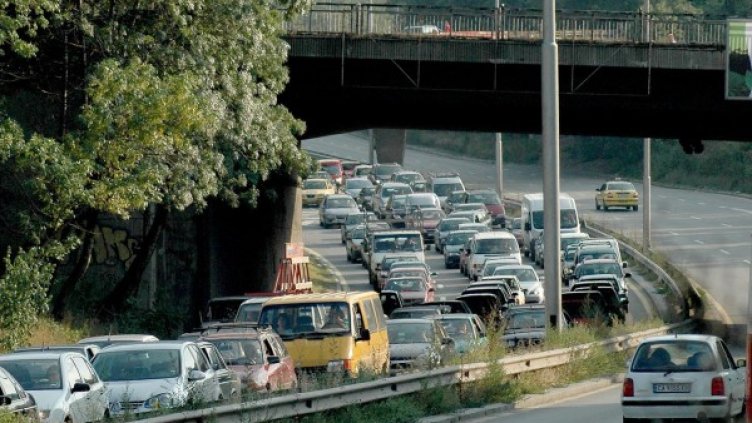 Започна ремонт на бул. "Драган Цанков". Снимка: архив, Булфото