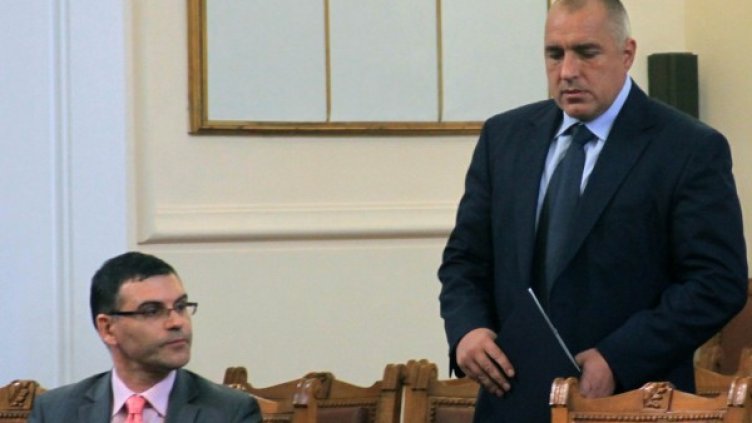 Дянков твърд за данъка, Борисов засега не коментира. Снимка: архив, Impact Press Group