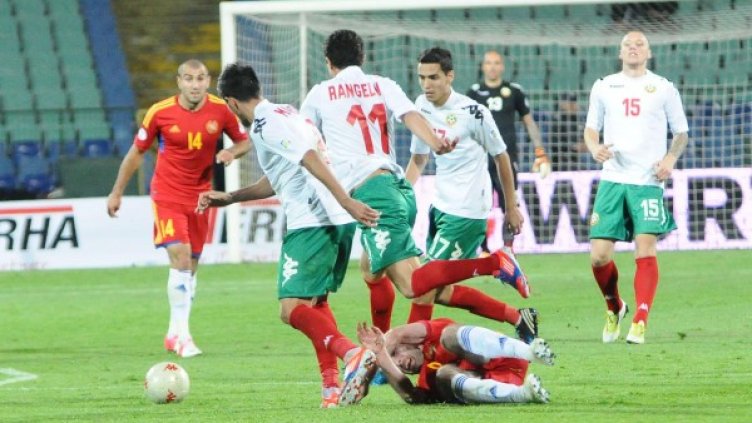 България излиза днес да удари и Дания. Снимка: Булфото