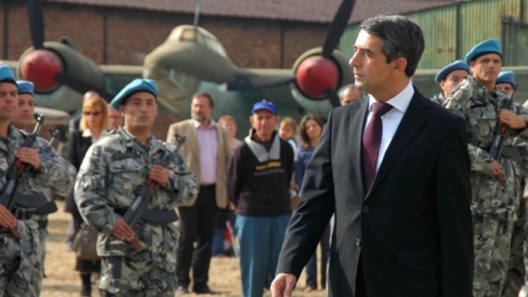 Росен Плевнелиев посети Музея на авиацията на летище "Крумово". Снимка: БТА