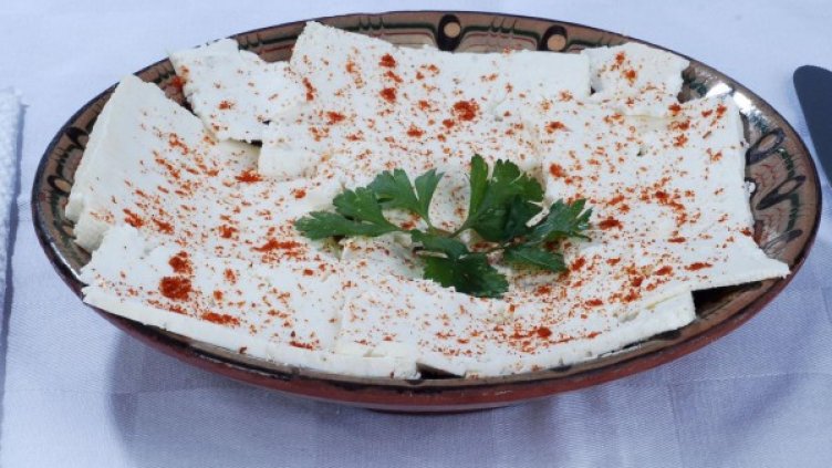 Опасното сирене не е стигнало до търговската мрежа. Снимка: архив Булфото