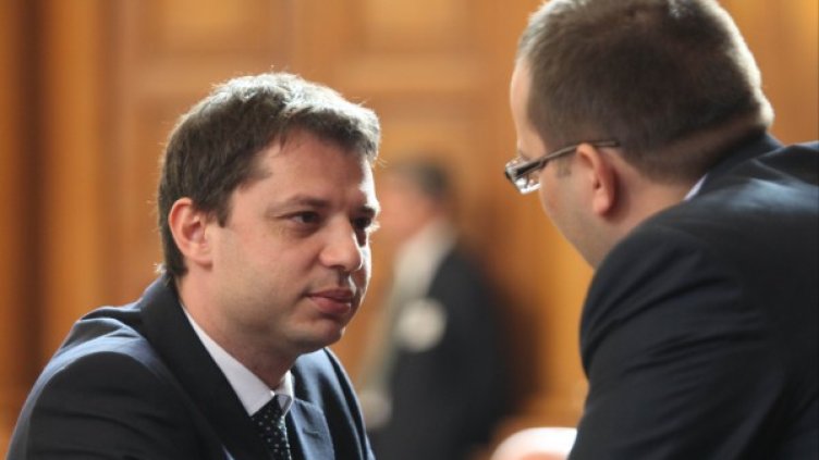 Добрев благодари на Мартин Димитров. Снимка: архив, Impact Press Group