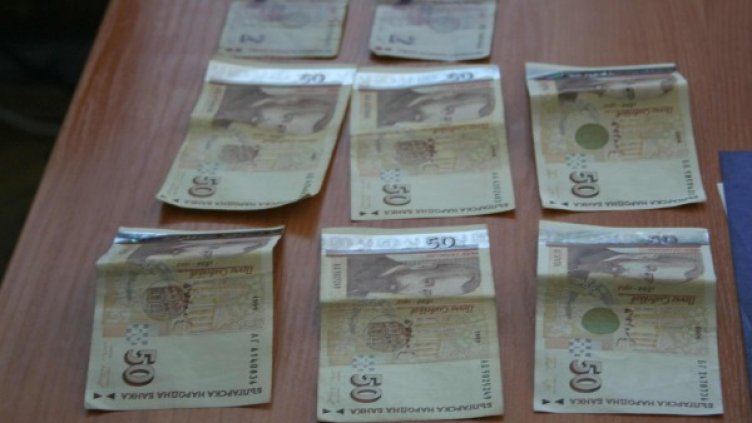 Измамниците успели да откраднат солидна сума. Снимка: архив Булфото