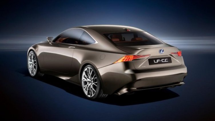 Концепцията LF-CC, чрез която Lexus загатва новия IS. Снимка: Lexus