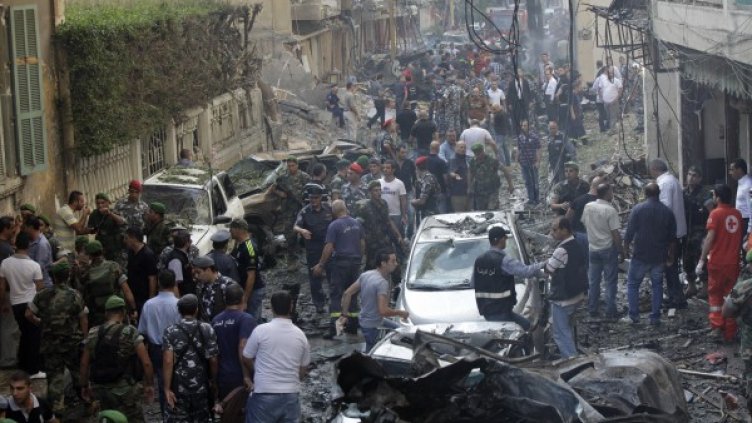 Кола бомба се взриви в Бейрут. Снимка: Reuters