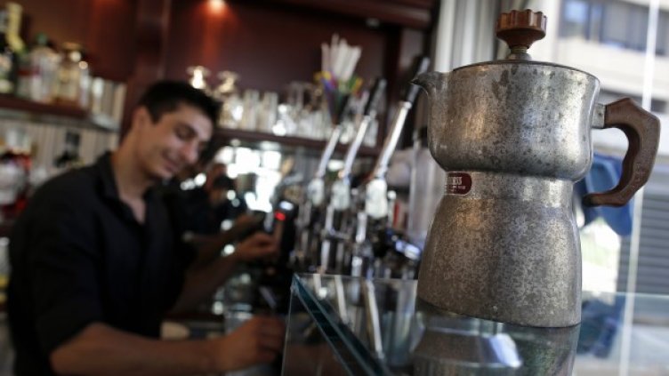 Италианците се връщат към старите кафеварки. Снимка: архив Reuters