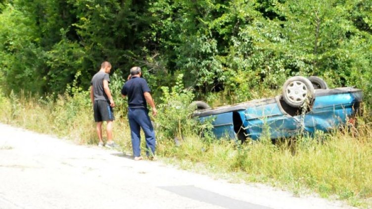 Шофьорът е загинал на място. Снимка: архив Булфото