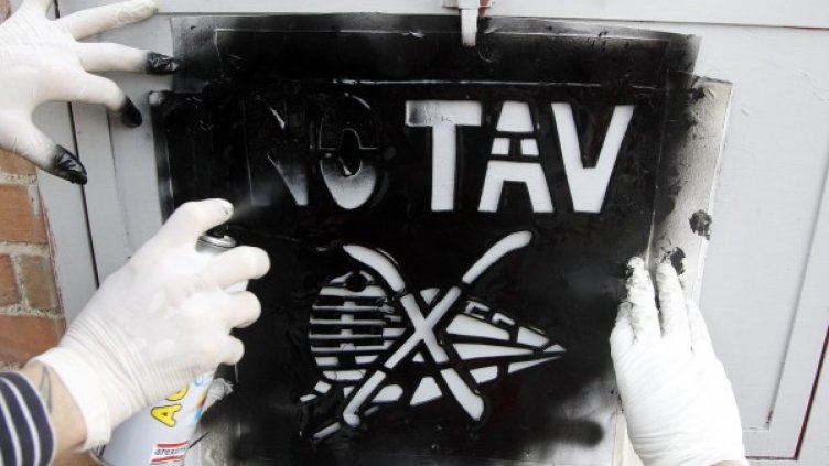 Символът на движението No-Tav. Снимка: архив, Reuters