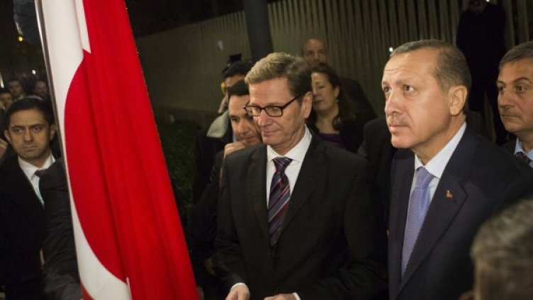 Ердоган (в дясно) постави условие пред ЕС. Снимка: Reuters
