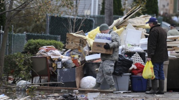 За спешни парични помощи към федералния център са се обърнали над 122 хиляди души. Снимка: Reuters