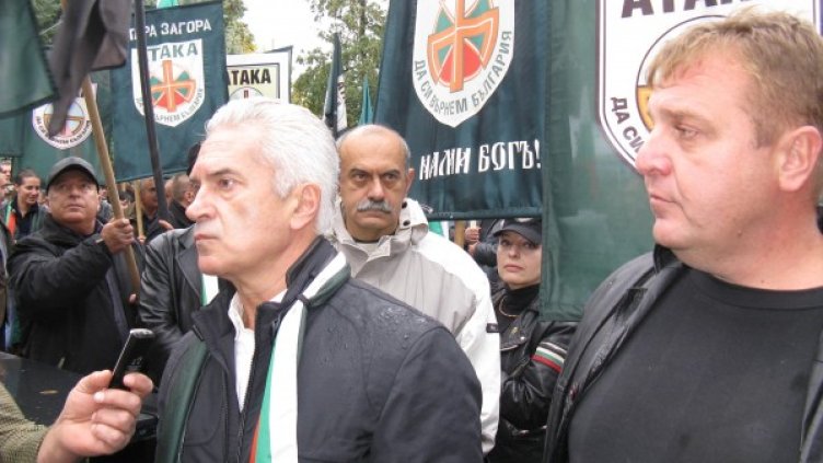 Ислямският фундаментализъм се опитва да пробие в бедните райони на страната, смята Кр. Каракачанов. Снимка: БТА