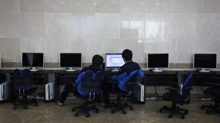 "Интернет е като слух, няма спиране", казва Вени Марковски. Снимка: архив, Reuters