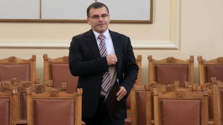 Министърът твърдо отряза чиновниците за 13-а заплата. Снимка: БТА