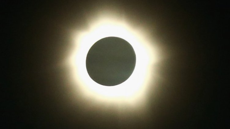 Слънчевото затъмнение в Австралия Снимка: Reuters