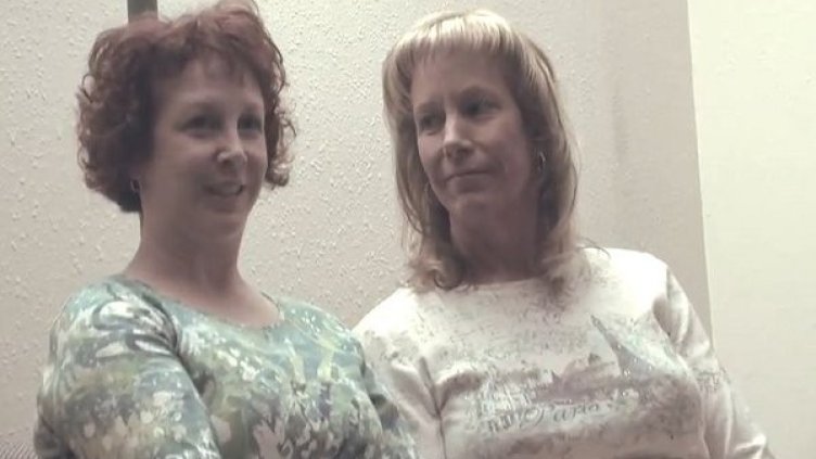 Шели и Ранди (отляво надясно) Снимка: YouTube