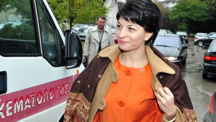 Министърът се срещна с работещите в Кръвния център във Варна в понеделник. Снимка: БТА