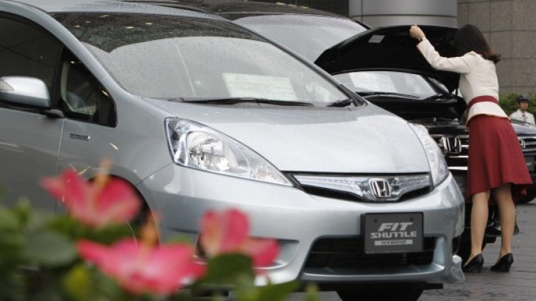 Нотариуси прехвърляли коли, без за тях да е платен данък. Снимка: Reuters